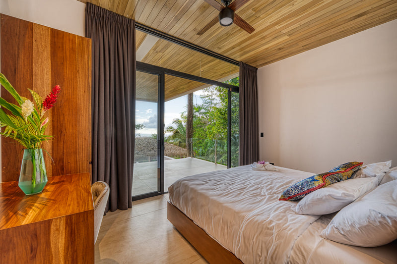 King Room 'Earth' | Twin Beds | Double Occupancy